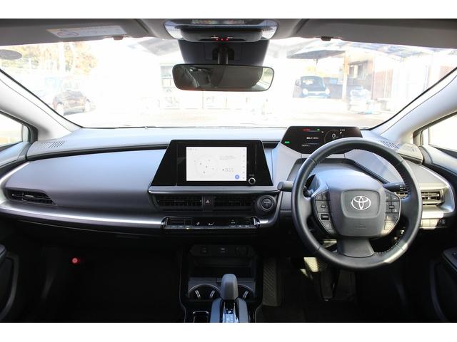 プリウス Ｘ　禁煙車　純正８インチディスプレイオーディオ　バックカメラ　フルセグテレビ　充電用ＵＳＢタイプＣ　レーダークルーズコントロール　ブラインドスポットモニター　ＥＴＣ２．０　オートマチックハイビーム（17枚目）