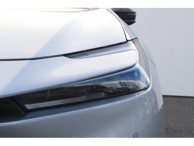 プリウス Ｘ　禁煙車　純正８インチディスプレイオーディオ　バックカメラ　フルセグテレビ　充電用ＵＳＢタイプＣ　レーダークルーズコントロール　ブラインドスポットモニター　ＥＴＣ２．０　オートマチックハイビーム（26枚目）