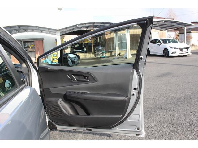 プリウス Ｘ　禁煙車　純正８インチディスプレイオーディオ　バックカメラ　フルセグテレビ　充電用ＵＳＢタイプＣ　レーダークルーズコントロール　ブラインドスポットモニター　ＥＴＣ２．０　オートマチックハイビーム（37枚目）