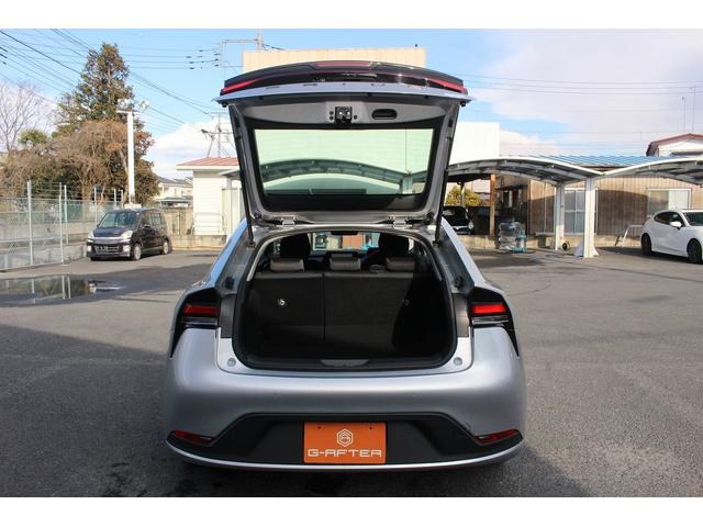 プリウス Ｘ　禁煙車　純正８インチディスプレイオーディオ　バックカメラ　フルセグテレビ　充電用ＵＳＢタイプＣ　レーダークルーズコントロール　ブラインドスポットモニター　ＥＴＣ２．０　オートマチックハイビーム（39枚目）