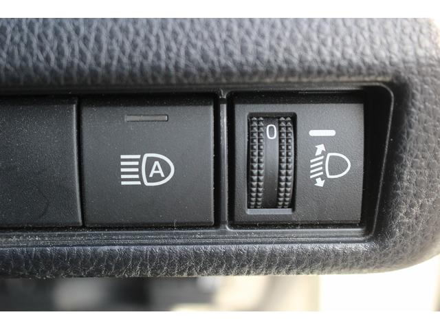 プリウス Ｘ　禁煙車　純正８インチディスプレイオーディオ　バックカメラ　フルセグテレビ　充電用ＵＳＢタイプＣ　レーダークルーズコントロール　ブラインドスポットモニター　ＥＴＣ２．０　オートマチックハイビーム（56枚目）