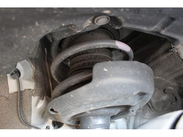 プリウス Ｘ　禁煙車　純正８インチディスプレイオーディオ　バックカメラ　フルセグテレビ　充電用ＵＳＢタイプＣ　レーダークルーズコントロール　ブラインドスポットモニター　ＥＴＣ２．０　オートマチックハイビーム（69枚目）