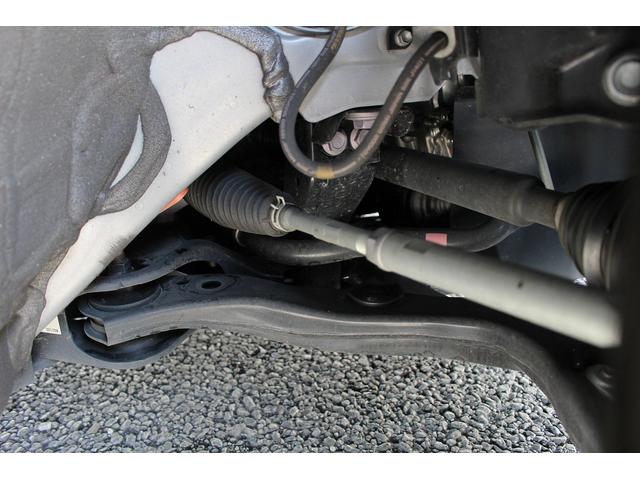 プリウス Ｘ　禁煙車　純正８インチディスプレイオーディオ　バックカメラ　フルセグテレビ　充電用ＵＳＢタイプＣ　レーダークルーズコントロール　ブラインドスポットモニター　ＥＴＣ２．０　オートマチックハイビーム（70枚目）