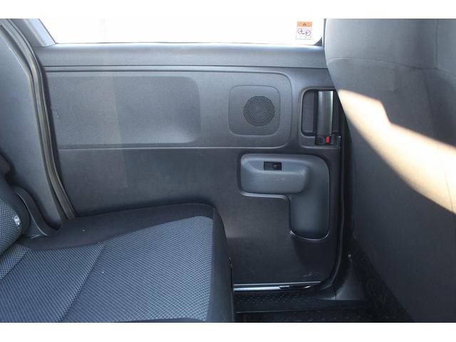 シエンタ ハイブリッドＧ　禁煙車　純正８型ディスプレイオーディオ　バックカメラ　ビルトインＥＴＣ　ブラインドスポットモニター　両側電動スライドドア　衝突軽減ブレーキ　レーダークルーズ　通信用ＵＳＢ端子　オートハイビーム（39枚目）