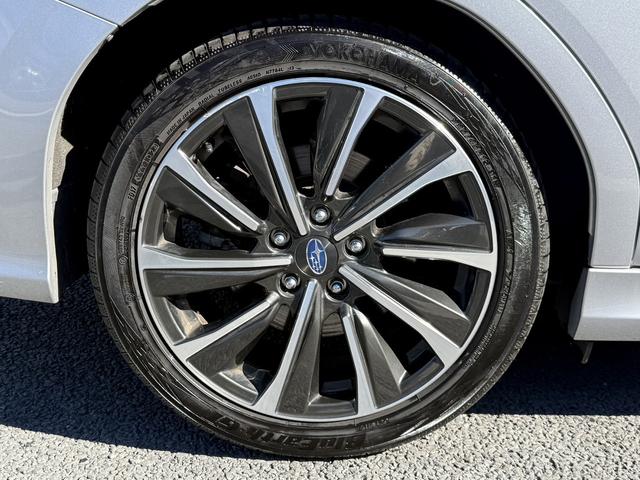 レヴォーグ STIスポーツ EX 禁煙車 純正11.6インチナビ ハーマンカードンサウンドシステム 赤黒革シート 前後シートヒーター ドライブモードセレクト レーダークルーズ フルセグ ETC パワーバックドア 360度カメラ(31枚目)