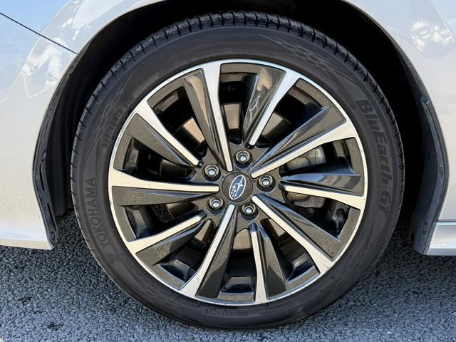 レヴォーグ STIスポーツ EX 禁煙車 純正11.6インチナビ ハーマンカードンサウンドシステム 赤黒革シート 前後シートヒーター ドライブモードセレクト レーダークルーズ フルセグ ETC パワーバックドア 360度カメラ(33枚目)