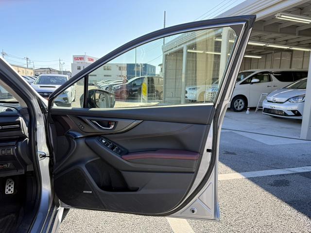 レヴォーグ STIスポーツ EX 禁煙車 純正11.6インチナビ ハーマンカードンサウンドシステム 赤黒革シート 前後シートヒーター ドライブモードセレクト レーダークルーズ フルセグ ETC パワーバックドア 360度カメラ(37枚目)