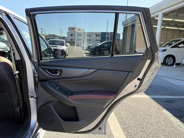 レヴォーグ STIスポーツ EX 禁煙車 純正11.6インチナビ ハーマンカードンサウンドシステム 赤黒革シート 前後シートヒーター ドライブモードセレクト レーダークルーズ フルセグ ETC パワーバックドア 360度カメラ(38枚目)