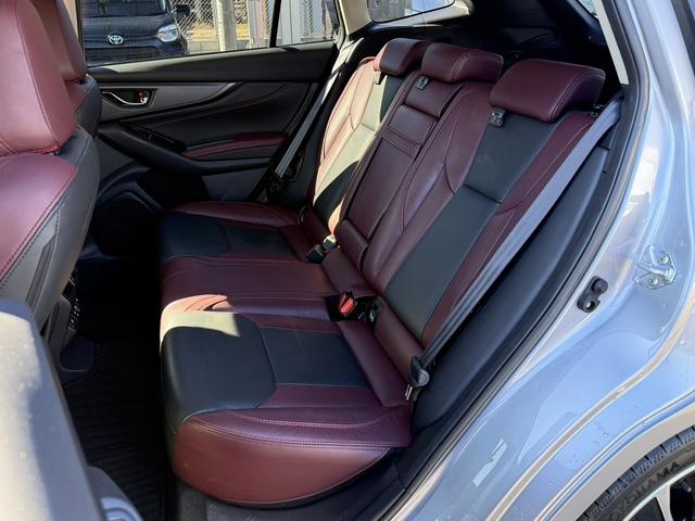 レヴォーグ STIスポーツ EX 禁煙車 純正11.6インチナビ ハーマンカードンサウンドシステム 赤黒革シート 前後シートヒーター ドライブモードセレクト レーダークルーズ フルセグ ETC パワーバックドア 360度カメラ(48枚目)