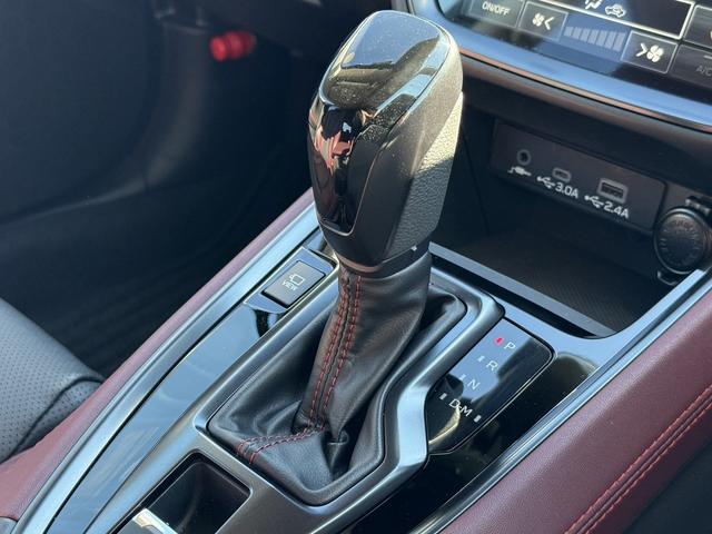 レヴォーグ STIスポーツ EX 禁煙車 純正11.6インチナビ ハーマンカードンサウンドシステム 赤黒革シート 前後シートヒーター ドライブモードセレクト レーダークルーズ フルセグ ETC パワーバックドア 360度カメラ(62枚目)