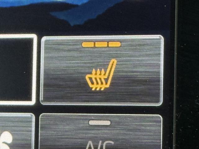 レヴォーグ ＳＴＩスポーツ　ＥＸ　禁煙車　ハーマンカードンサウンドシステム　３６０度カメラ　純正１１．６インチナビ　赤黒革シート　前後シートヒーター　ドライブモードセレクト　ハンズフリーパワーバックドア　１２．３インチフル液晶メーター（6枚目）