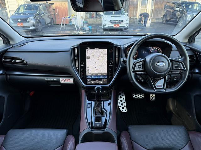 レヴォーグ ＳＴＩスポーツ　ＥＸ　禁煙車　ハーマンカードンサウンドシステム　３６０度カメラ　純正１１．６インチナビ　赤黒革シート　前後シートヒーター　ドライブモードセレクト　ハンズフリーパワーバックドア　１２．３インチフル液晶メーター（18枚目）