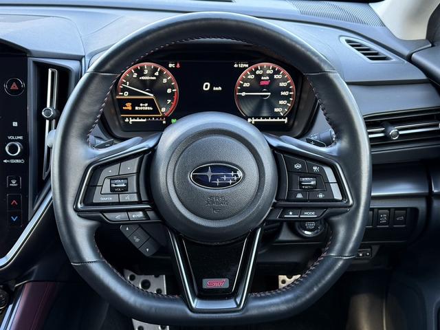 レヴォーグ ＳＴＩスポーツ　ＥＸ　禁煙車　ハーマンカードンサウンドシステム　３６０度カメラ　純正１１．６インチナビ　赤黒革シート　前後シートヒーター　ドライブモードセレクト　ハンズフリーパワーバックドア　１２．３インチフル液晶メーター（19枚目）