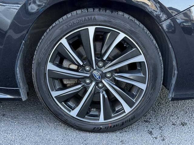 レヴォーグ ＳＴＩスポーツ　ＥＸ　禁煙車　ハーマンカードンサウンドシステム　３６０度カメラ　純正１１．６インチナビ　赤黒革シート　前後シートヒーター　ドライブモードセレクト　ハンズフリーパワーバックドア　１２．３インチフル液晶メーター（30枚目）