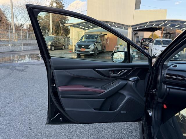 レヴォーグ ＳＴＩスポーツ　ＥＸ　禁煙車　ハーマンカードンサウンドシステム　３６０度カメラ　純正１１．６インチナビ　赤黒革シート　前後シートヒーター　ドライブモードセレクト　ハンズフリーパワーバックドア　１２．３インチフル液晶メーター（39枚目）