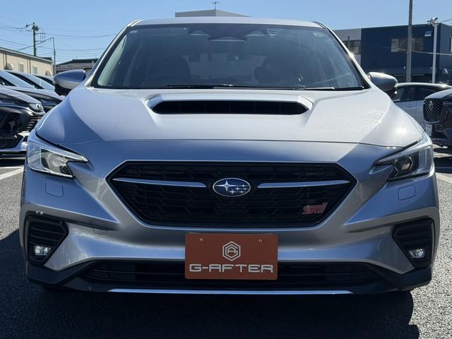 レヴォーグ ＳＴＩスポーツ　ＥＸ　禁煙車　赤革シート　純正１１．６インチナビ　フルセグ　アラウンドビューモニター　パワーバックドア　アイサイトＸ　メモリー機能付パワーシート　アダプティブクルーズコントロール　シートヒーター　ＥＴＣ（8枚目）