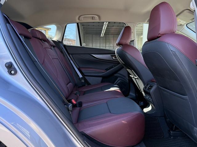 レヴォーグ ＳＴＩスポーツ　ＥＸ　禁煙車　赤革シート　純正１１．６インチナビ　フルセグ　アラウンドビューモニター　パワーバックドア　アイサイトＸ　メモリー機能付パワーシート　アダプティブクルーズコントロール　シートヒーター　ＥＴＣ（42枚目）