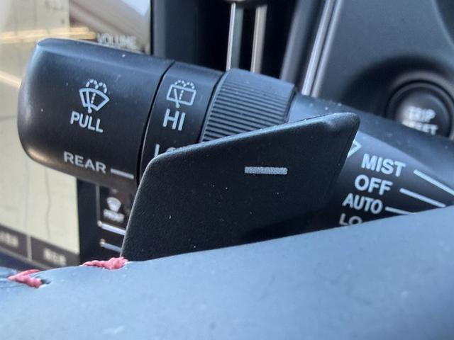 レヴォーグ ＳＴＩスポーツ　ＥＸ　禁煙車　赤革シート　純正１１．６インチナビ　フルセグ　アラウンドビューモニター　パワーバックドア　アイサイトＸ　メモリー機能付パワーシート　アダプティブクルーズコントロール　シートヒーター　ＥＴＣ（51枚目）