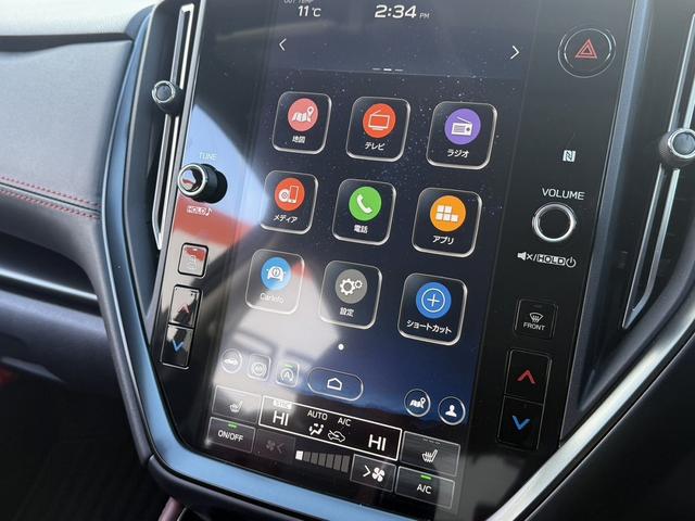 レヴォーグ ＳＴＩスポーツ　ＥＸ　禁煙車　赤革シート　純正１１．６インチナビ　フルセグ　バックサイドカメラ　パワーバックドア　アイサイトＸ　アダプティブクルーズ　シートヒーター　メモリ機能付パワーシート　パドルシフト　ＥＴＣ（4枚目）