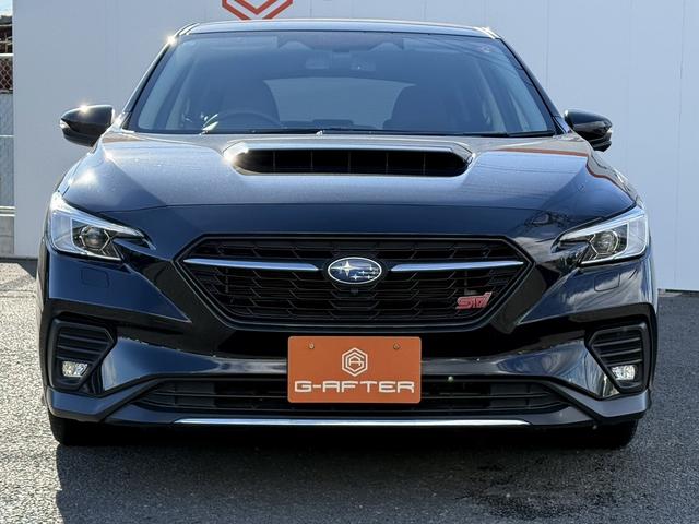 レヴォーグ ＳＴＩスポーツ　ＥＸ　禁煙車　赤革シート　純正１１．６インチナビ　フルセグ　バックサイドカメラ　パワーバックドア　アイサイトＸ　アダプティブクルーズ　シートヒーター　メモリ機能付パワーシート　パドルシフト　ＥＴＣ（8枚目）