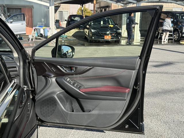 レヴォーグ ＳＴＩスポーツ　ＥＸ　禁煙車　赤革シート　純正１１．６インチナビ　フルセグ　バックサイドカメラ　パワーバックドア　アイサイトＸ　アダプティブクルーズ　シートヒーター　メモリ機能付パワーシート　パドルシフト　ＥＴＣ（34枚目）