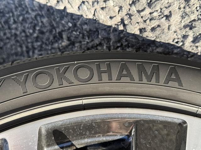 レヴォーグ ＳＴＩスポーツ　ＥＸ　禁煙車　赤革シート　純正１１．６インチナビ　フルセグ　バックサイドカメラ　パワーバックドア　アイサイトＸ　アダプティブクルーズ　シートヒーター　メモリ機能付パワーシート　パドルシフト　ＥＴＣ（67枚目）