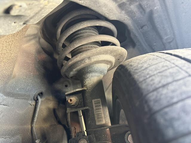 レヴォーグ ＳＴＩスポーツ　ＥＸ　禁煙車　赤革シート　純正１１．６インチナビ　フルセグ　バックサイドカメラ　パワーバックドア　アイサイトＸ　アダプティブクルーズ　シートヒーター　メモリ機能付パワーシート　パドルシフト　ＥＴＣ（71枚目）