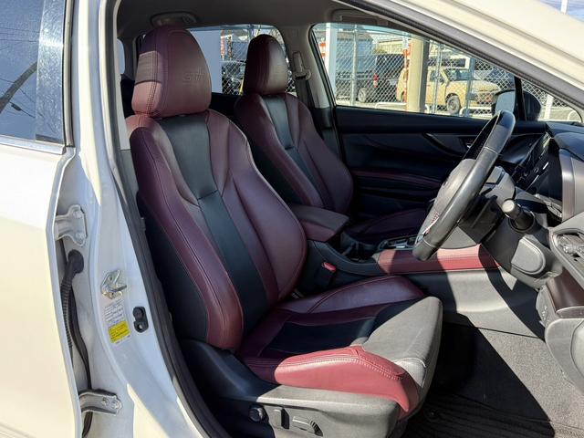 レヴォーグ ＳＴＩスポーツ　ＥＸ　禁煙車　純正１１．６インチナビ　黒革シート　フルセグ　フロント・サイド・バックカメラ　アイサイトＸ　アダプティブクルーズコントロール　パワーシート　シートヒーター　ＥＴＣ　電動リアゲート　ＬＥＤ（15枚目）