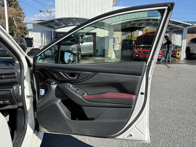 レヴォーグ ＳＴＩスポーツ　ＥＸ　禁煙車　純正１１．６インチナビ　黒革シート　フルセグ　フロント・サイド・バックカメラ　アイサイトＸ　アダプティブクルーズコントロール　パワーシート　シートヒーター　ＥＴＣ　電動リアゲート　ＬＥＤ（37枚目）