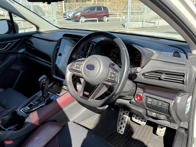 レヴォーグ ＳＴＩスポーツ　ＥＸ　禁煙車　純正１１．６インチナビ　黒革シート　フルセグ　フロント・サイド・バックカメラ　アイサイトＸ　アダプティブクルーズコントロール　パワーシート　シートヒーター　ＥＴＣ　電動リアゲート　ＬＥＤ（43枚目）