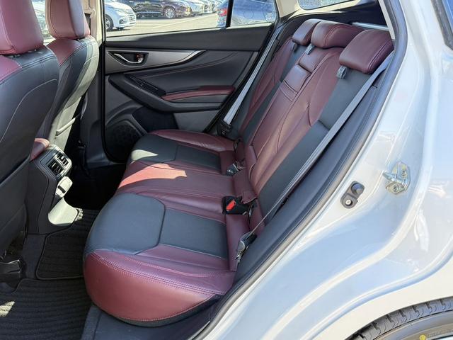 レヴォーグ ＳＴＩスポーツ　ＥＸ　禁煙車　純正１１．６インチナビ　黒革シート　フルセグ　フロント・サイド・バックカメラ　アイサイトＸ　アダプティブクルーズコントロール　パワーシート　シートヒーター　ＥＴＣ　電動リアゲート　ＬＥＤ（47枚目）