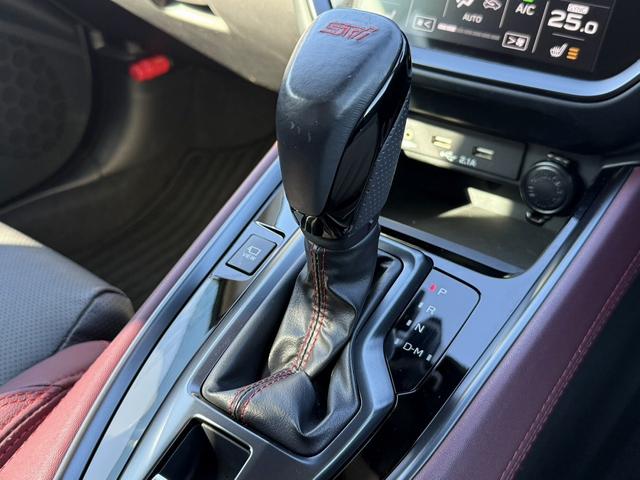 レヴォーグ ＳＴＩスポーツ　ＥＸ　禁煙車　純正１１．６インチナビ　黒革シート　フルセグ　フロント・サイド・バックカメラ　アイサイトＸ　アダプティブクルーズコントロール　パワーシート　シートヒーター　ＥＴＣ　電動リアゲート　ＬＥＤ（64枚目）