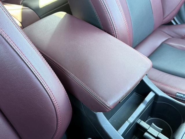 レヴォーグ ＳＴＩスポーツ　ＥＸ　禁煙車　純正１１．６インチナビ　黒革シート　フルセグ　フロント・サイド・バックカメラ　アイサイトＸ　アダプティブクルーズコントロール　パワーシート　シートヒーター　ＥＴＣ　電動リアゲート　ＬＥＤ（68枚目）