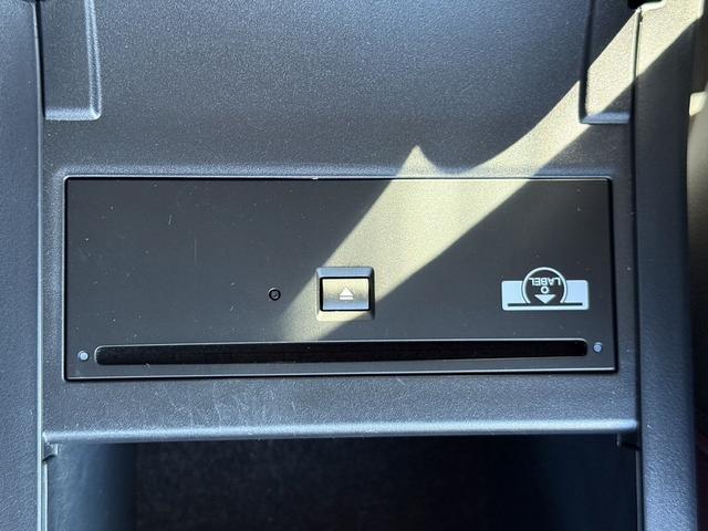 レヴォーグ ＳＴＩスポーツ　ＥＸ　禁煙車　純正１１．６インチナビ　黒革シート　フルセグ　フロント・サイド・バックカメラ　アイサイトＸ　アダプティブクルーズコントロール　パワーシート　シートヒーター　ＥＴＣ　電動リアゲート　ＬＥＤ（70枚目）