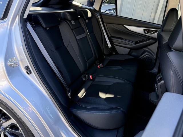 レヴォーグ ＧＴ－Ｈ　ＥＸ　禁煙車　純正１１．６インチナビ　フルセグ　フロント・サイド・バックカメラ　スマートリアビューミラー　アイサイトＸ　パワーシート　アダプティブクルーズコントロール　電動リアゲート　シートヒーター　ＥＴＣ（16枚目）