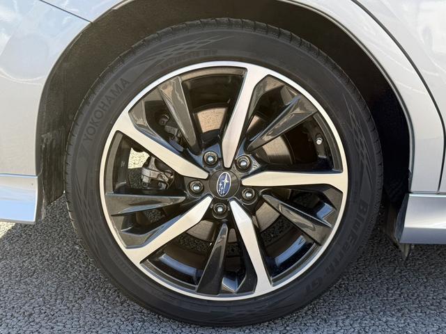 レヴォーグ ＧＴ－Ｈ　ＥＸ　禁煙車　純正１１．６インチナビ　フルセグ　フロント・サイド・バックカメラ　スマートリアビューミラー　アイサイトＸ　パワーシート　アダプティブクルーズコントロール　電動リアゲート　シートヒーター　ＥＴＣ（31枚目）