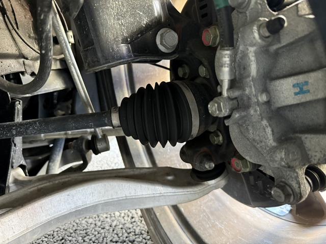 レヴォーグ ＧＴ－Ｈ　ＥＸ　禁煙車　純正１１．６インチナビ　フルセグ　フロント・サイド・バックカメラ　スマートリアビューミラー　アイサイトＸ　パワーシート　アダプティブクルーズコントロール　電動リアゲート　シートヒーター　ＥＴＣ（75枚目）