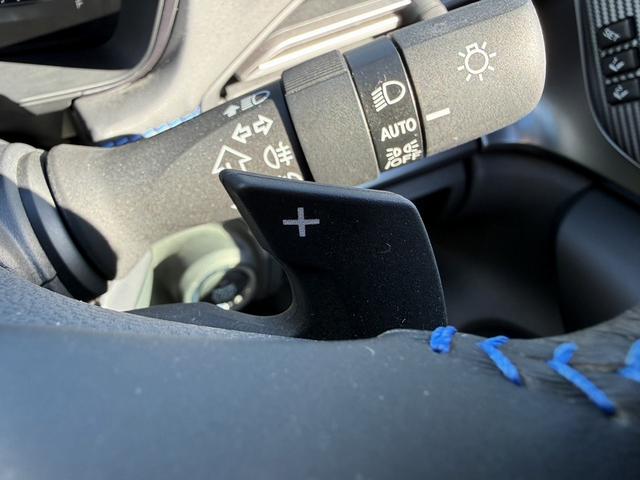 レヴォーグ ＧＴ－Ｈ　ＥＸ　禁煙車　オプション黒革シート　純正１１．６インチナビ　バックサイドカメラ　フルセグ　パワーバックドア　パドルシフト　アイサイトＸ　運転支援　メモリ機能付パワーシート　シートヒーター　ビルトインＥＴＣ（7枚目）