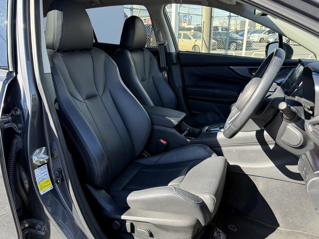 レヴォーグ ＧＴ－Ｈ　ＥＸ　禁煙車　オプション黒革シート　純正１１．６インチナビ　バックサイドカメラ　フルセグ　パワーバックドア　パドルシフト　アイサイトＸ　運転支援　メモリ機能付パワーシート　シートヒーター　ビルトインＥＴＣ（15枚目）