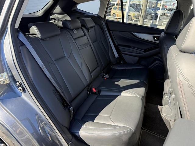 レヴォーグ ＧＴ－Ｈ　ＥＸ　禁煙車　オプション黒革シート　純正１１．６インチナビ　バックサイドカメラ　フルセグ　パワーバックドア　パドルシフト　アイサイトＸ　運転支援　メモリ機能付パワーシート　シートヒーター　ビルトインＥＴＣ（16枚目）