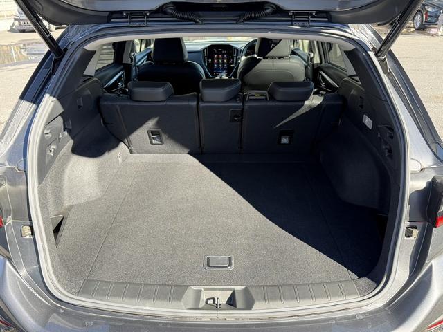 レヴォーグ ＧＴ－Ｈ　ＥＸ　禁煙車　オプション黒革シート　純正１１．６インチナビ　バックサイドカメラ　フルセグ　パワーバックドア　パドルシフト　アイサイトＸ　運転支援　メモリ機能付パワーシート　シートヒーター　ビルトインＥＴＣ（17枚目）