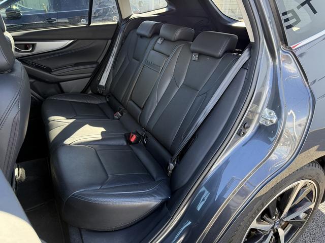 レヴォーグ ＧＴ－Ｈ　ＥＸ　禁煙車　オプション黒革シート　純正１１．６インチナビ　バックサイドカメラ　フルセグ　パワーバックドア　パドルシフト　アイサイトＸ　運転支援　メモリ機能付パワーシート　シートヒーター　ビルトインＥＴＣ（43枚目）