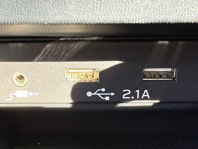 レヴォーグ ＧＴ－Ｈ　ＥＸ　禁煙車　オプション黒革シート　純正１１．６インチナビ　バックサイドカメラ　フルセグ　パワーバックドア　パドルシフト　アイサイトＸ　運転支援　メモリ機能付パワーシート　シートヒーター　ビルトインＥＴＣ（57枚目）