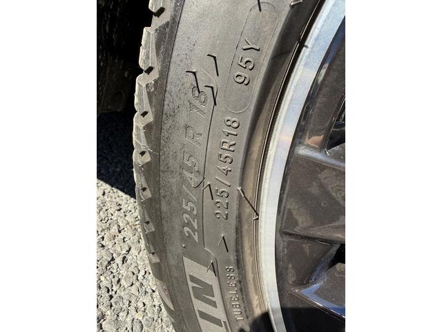 レヴォーグ ＧＴ－Ｈ　ＥＸ　禁煙車　オプション黒革シート　純正１１．６インチナビ　バックサイドカメラ　フルセグ　パワーバックドア　パドルシフト　アイサイトＸ　運転支援　メモリ機能付パワーシート　シートヒーター　ビルトインＥＴＣ（70枚目）