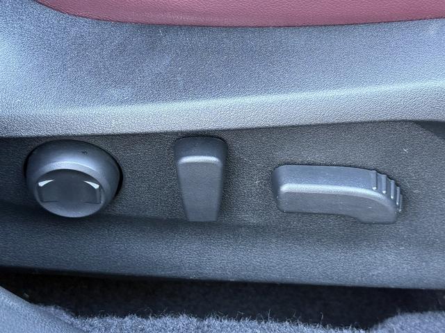 レヴォーグ STIスポーツ EX 禁煙車 赤革シート 純正11.6型ナビ アラウンドビューモニター フルセグ パワーバックドア アイサイトX 運転支援 メモリ機能付パワーシート シートヒーター パドルシフト ビルトインETC(72枚目)