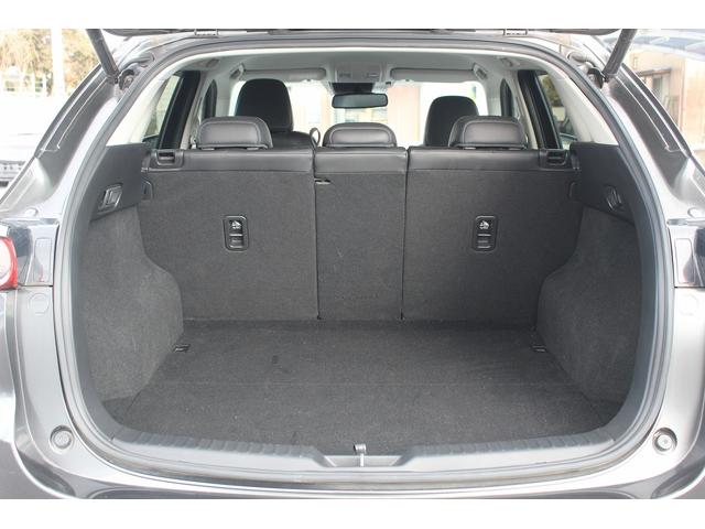 ＣＸ－５ ＸＤ　Ｌパッケージ　禁煙車　黒革シート　ＢＯＳＥサウンド　純正ナビ　フルセグ　バックカメラ　電動リアゲート　シートヒーター　パワーシート　ステアリングヒーター　アダプティブクルーズコントロール　衝突軽減ブレーキ　ＥＴＣ（17枚目）