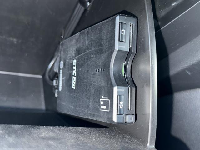 ＭＡＺＤＡ６セダン ＸＤ　禁煙車　純正ナビ　フルセグ　バックカメラ　衝突軽減ブレーキ　運転支援システム　ブラインドスポットモニター　アダプティブクルーズコントロール　ＥＴＣ２．０　レーンキープ　純正１７ＡＷ　ＬＥＤライト（7枚目）