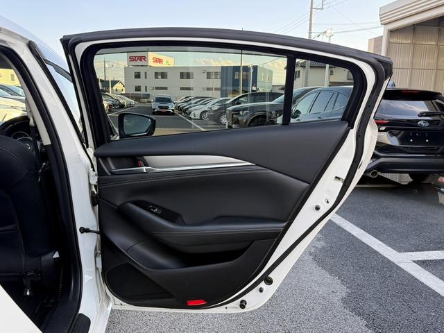 ＭＡＺＤＡ６セダン ＸＤ　禁煙車　純正ナビ　フルセグ　バックカメラ　衝突軽減ブレーキ　運転支援システム　ブラインドスポットモニター　アダプティブクルーズコントロール　ＥＴＣ２．０　レーンキープ　純正１７ＡＷ　ＬＥＤライト（38枚目）