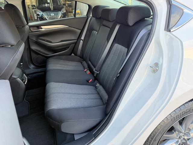 ＭＡＺＤＡ６セダン ＸＤ　禁煙車　純正ナビ　フルセグ　バックカメラ　衝突軽減ブレーキ　運転支援システム　ブラインドスポットモニター　アダプティブクルーズコントロール　ＥＴＣ２．０　レーンキープ　純正１７ＡＷ　ＬＥＤライト（47枚目）