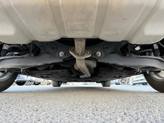 ＭＡＺＤＡ６セダン ＸＤ　禁煙車　純正ナビ　フルセグ　バックカメラ　衝突軽減ブレーキ　運転支援システム　ブラインドスポットモニター　アダプティブクルーズコントロール　ＥＴＣ２．０　レーンキープ　純正１７ＡＷ　ＬＥＤライト（76枚目）